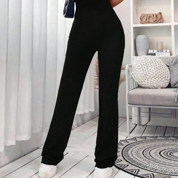 Black Casual Women's Solid Flare Leg Tube Jumpsuit - Picture 5 of 7